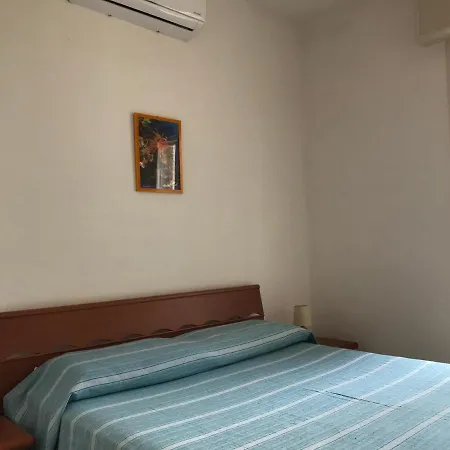 Daire App. Alba 1° Piano 100m Dalla Spiaggia Centro